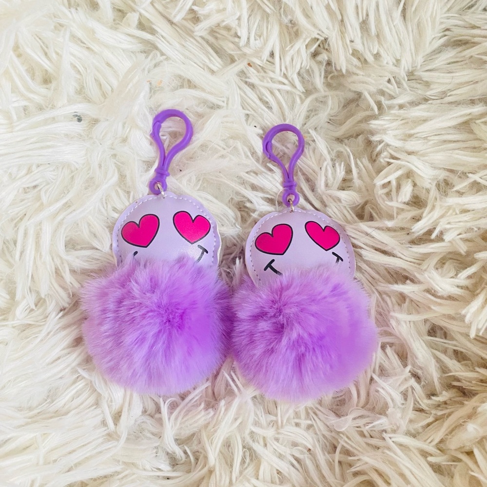 Purple Heart-Eyed Emoji Pom Pom Keychain